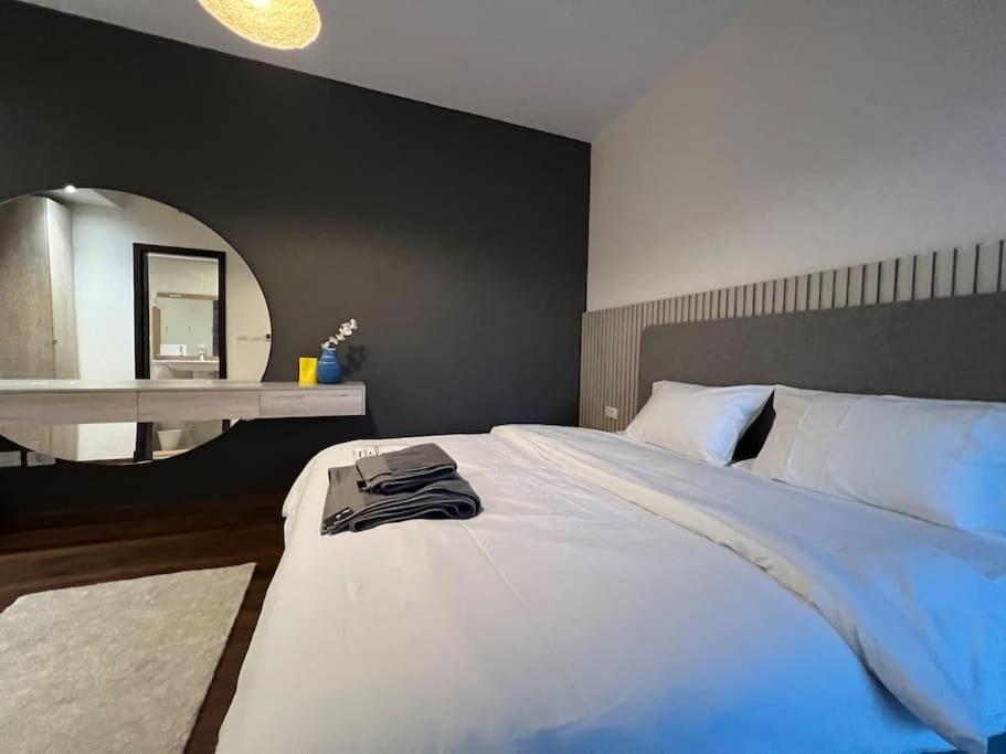 Festival Living Apartment *